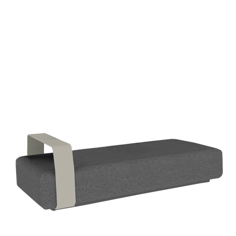 Manutti KUMO Liege mit Lehne